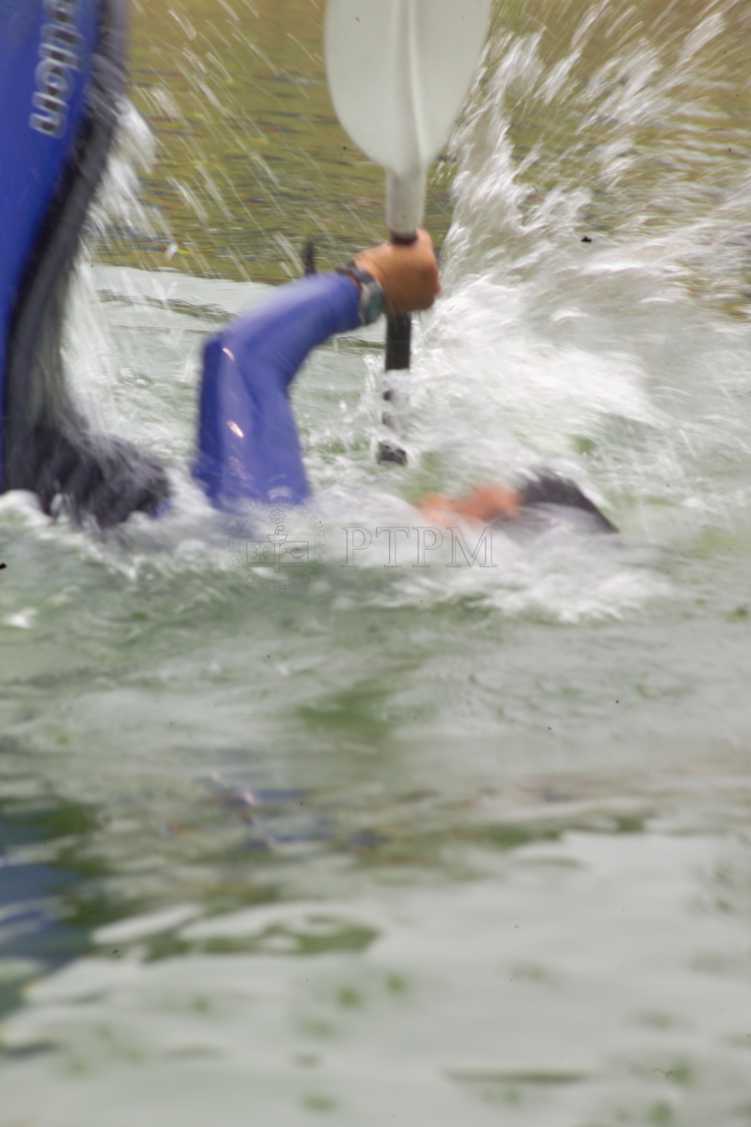 PTPM 05 13 kayak D8XZ8742